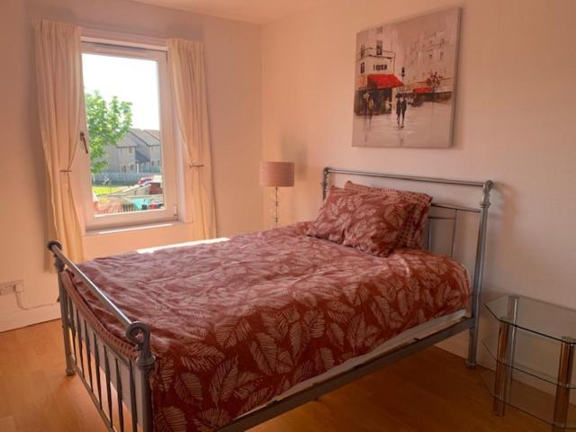 Modern One Bedroom Apartment Лоссимут Экстерьер фото
